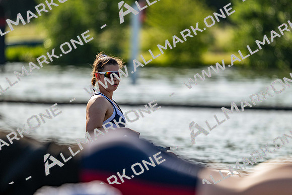 8WL_3553