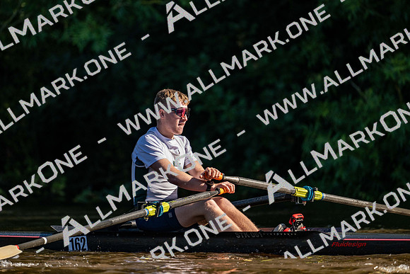 8WL_1748