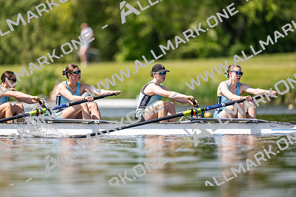 Bucs TT W Ch 4+-040