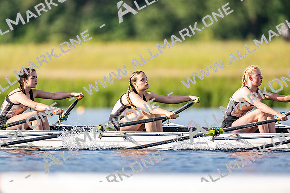 Girls J14 4x+-151