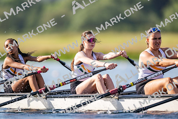 Girls J14 4x+-162