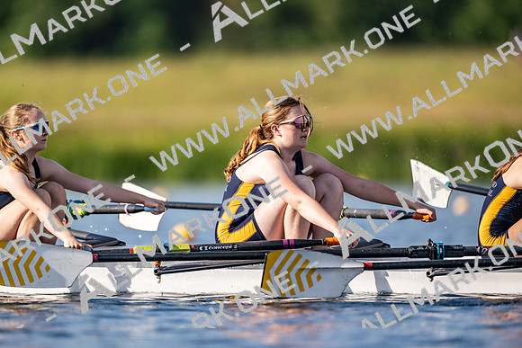 Girls J14 4x+-194