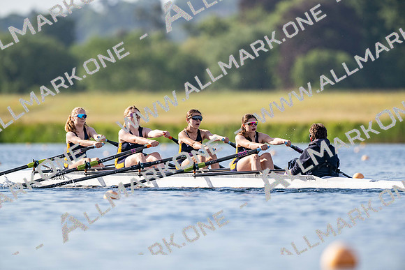 Girls J14 4x+-211