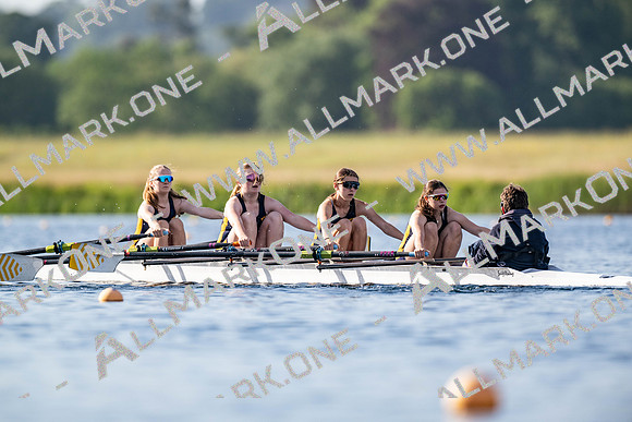 Girls J14 4x+-209