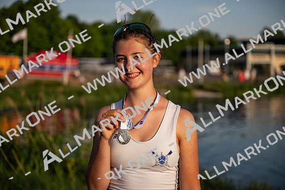 8WL_2365