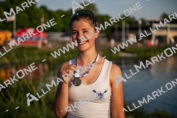 8WL_2366