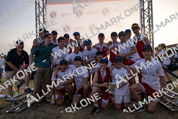 8WL_2518