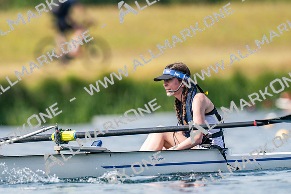 girls 2nd 8+ TT-005