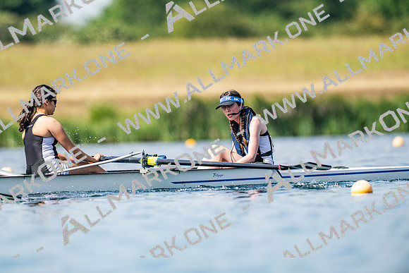 girls 2nd 8+ TT-003