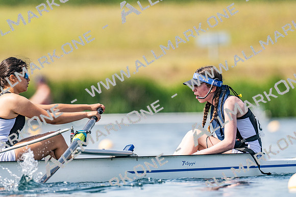 girls 2nd 8+ TT-008