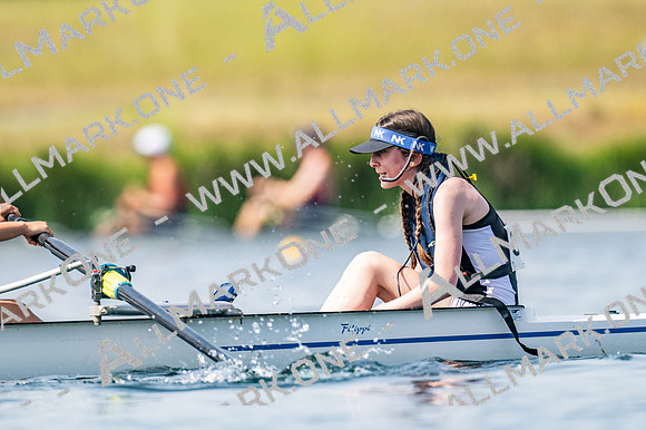 girls 2nd 8+ TT-009