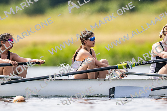 girls 2nd 8+ TT-023