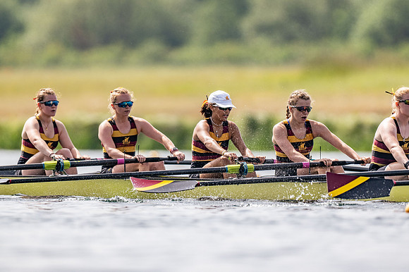 girls 2nd 8+ TT-165