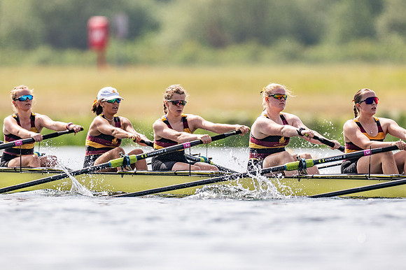 girls 2nd 8+ TT-167