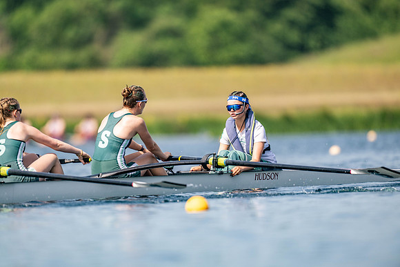 girls 2nd 8+ TT-098