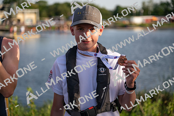8WL_2074