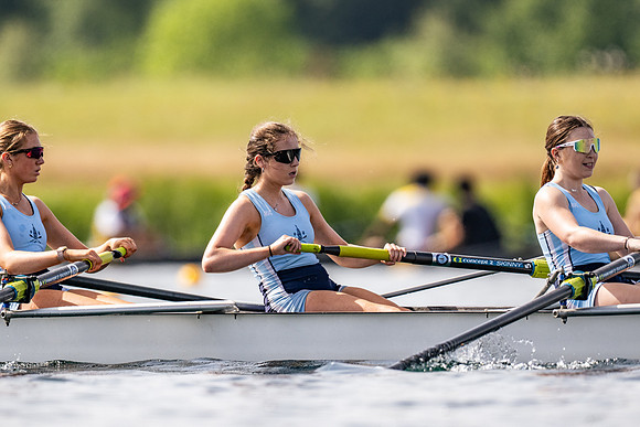 Girls J16 4+ TT-526