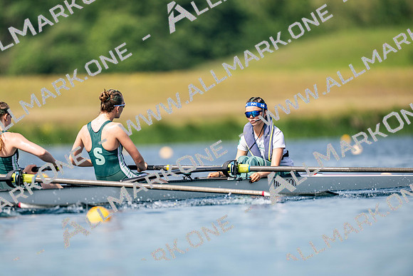 girls 2nd 8+ TT-097