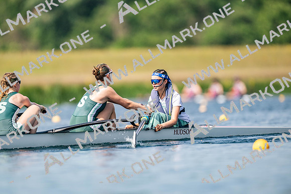 girls 2nd 8+ TT-100