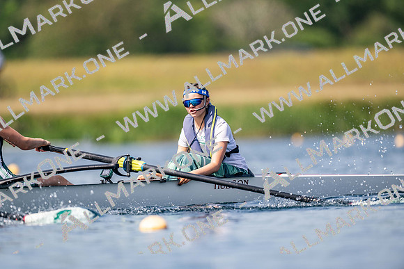 girls 2nd 8+ TT-105