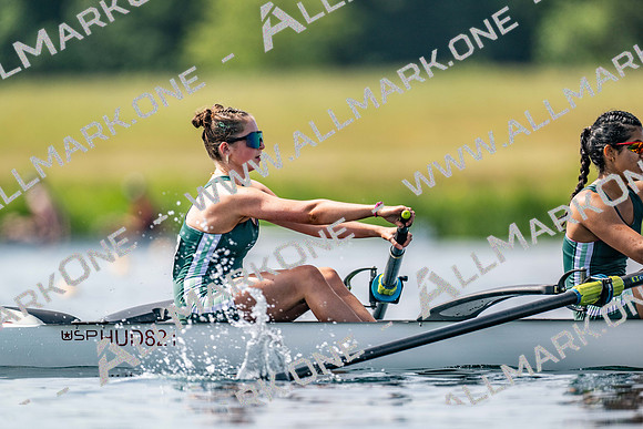 girls 2nd 8+ TT-112