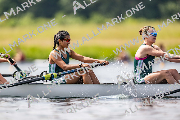 girls 2nd 8+ TT-116