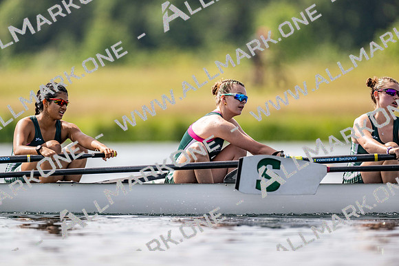 girls 2nd 8+ TT-118