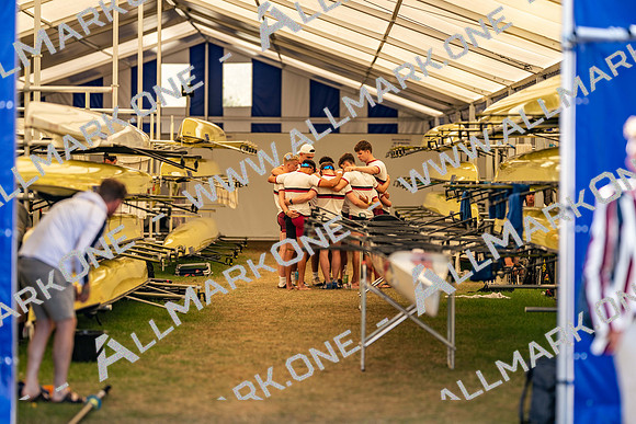 8WL_4490