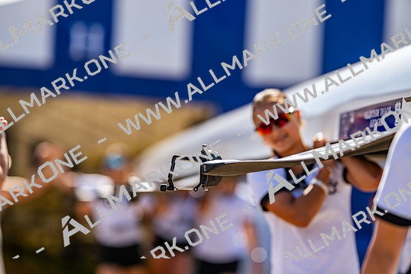 8WL_4703