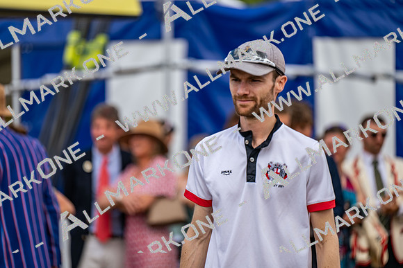 8WL_6054