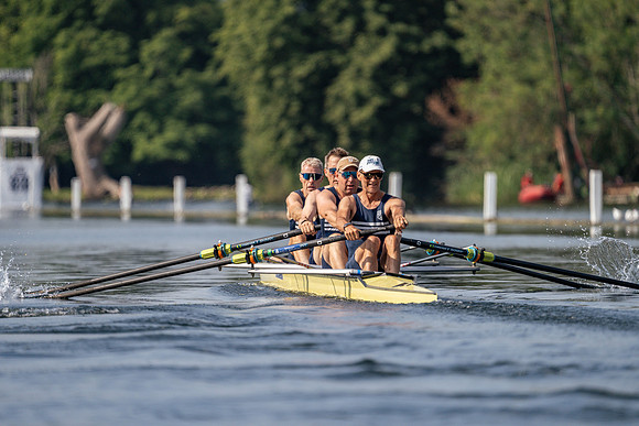 Henley Masters 1-077