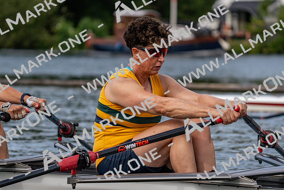 Henley Masters 1-943
