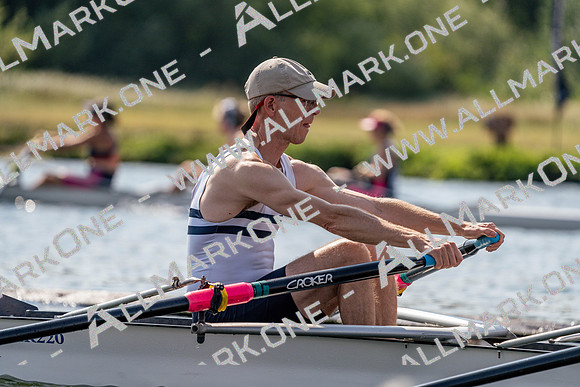 Henley Masters 1-5472