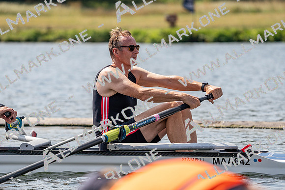 Henley Masters 1-4688