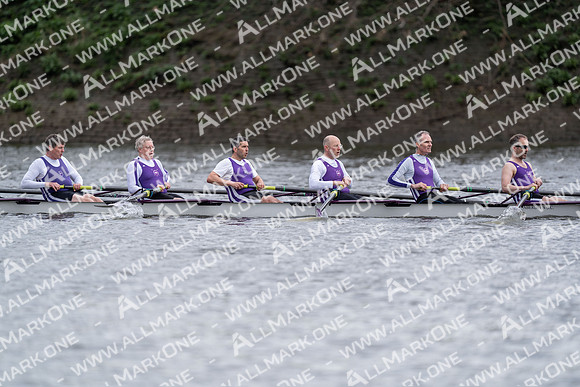 HOR02870