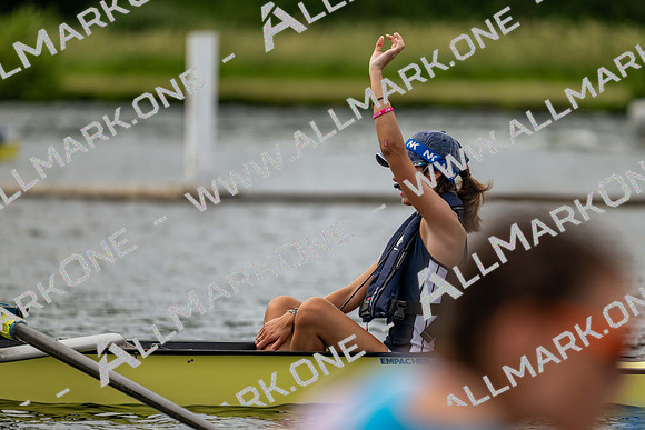 8WL_1240