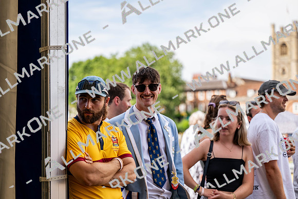 8WL_0477