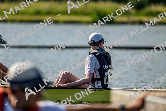 8WL_2767