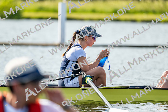 8WL_2760