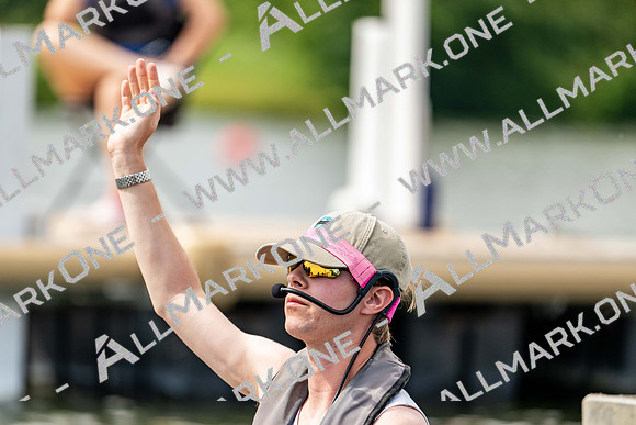 8WL_1672