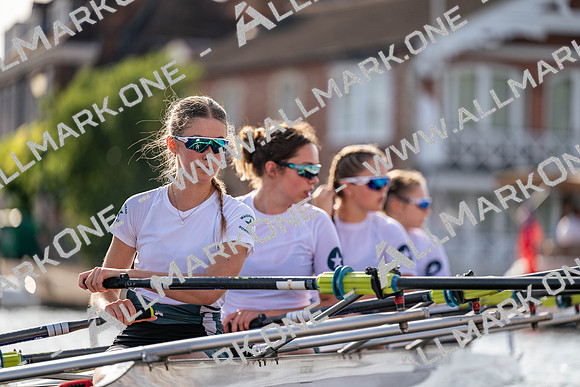 8WL_3585