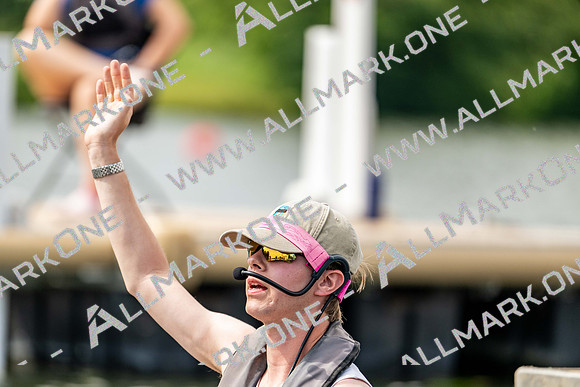 8WL_1671