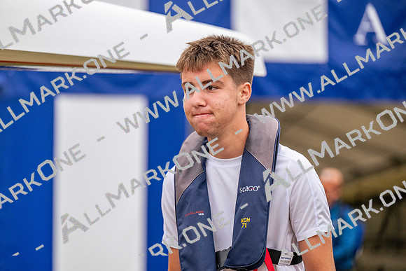 8WL_4274
