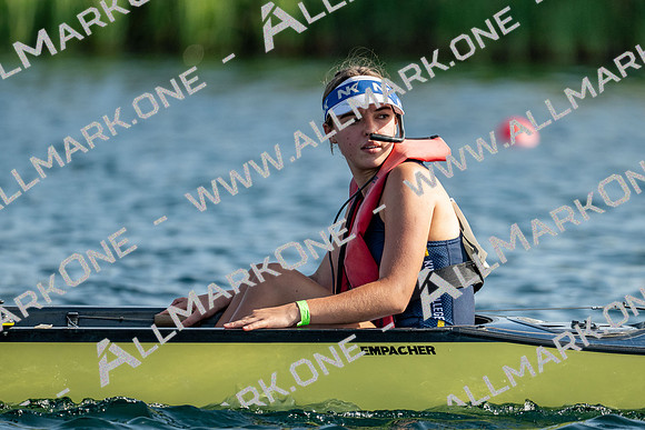 8WL_6974